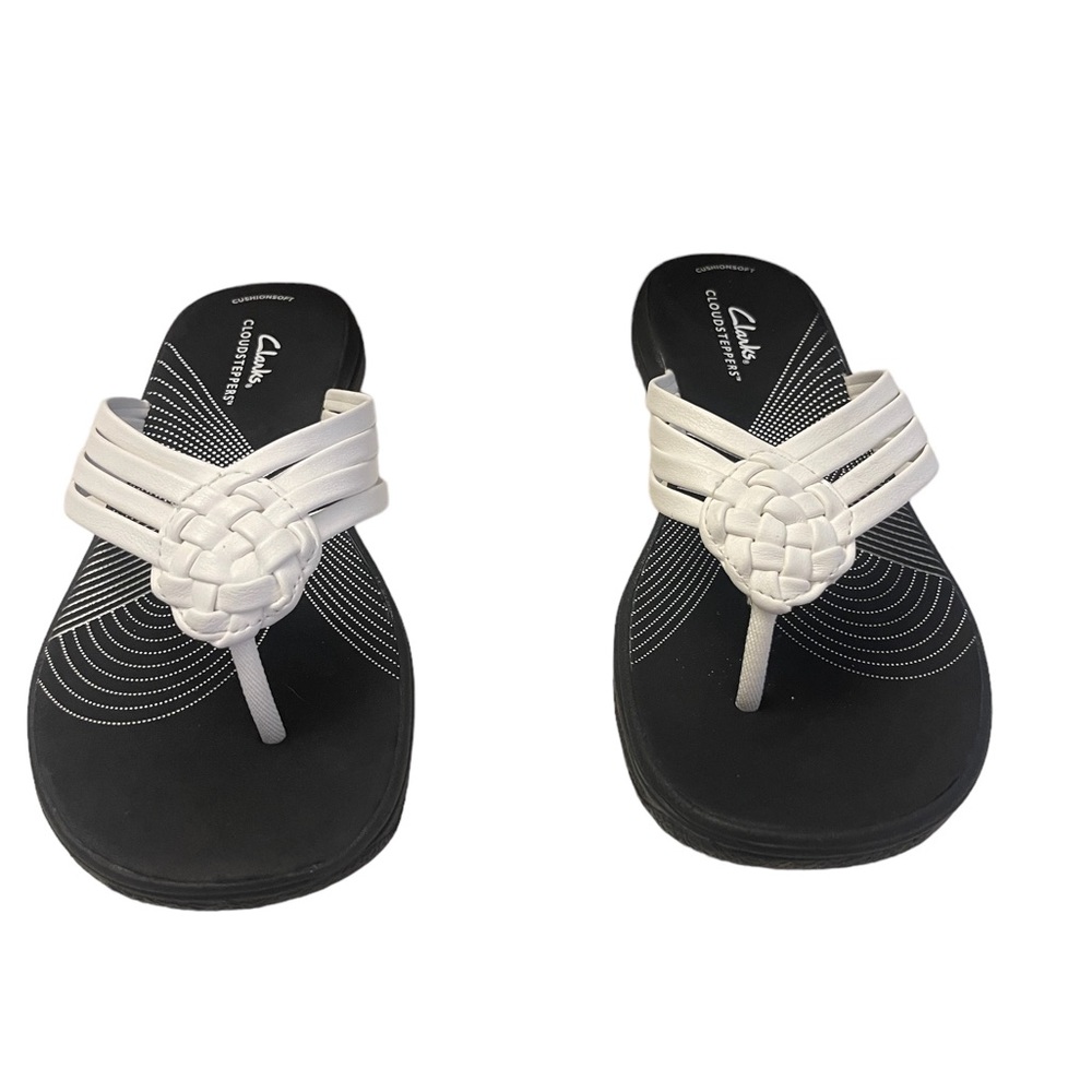 Clarks Cloudsteppers White Sandel size 8M
